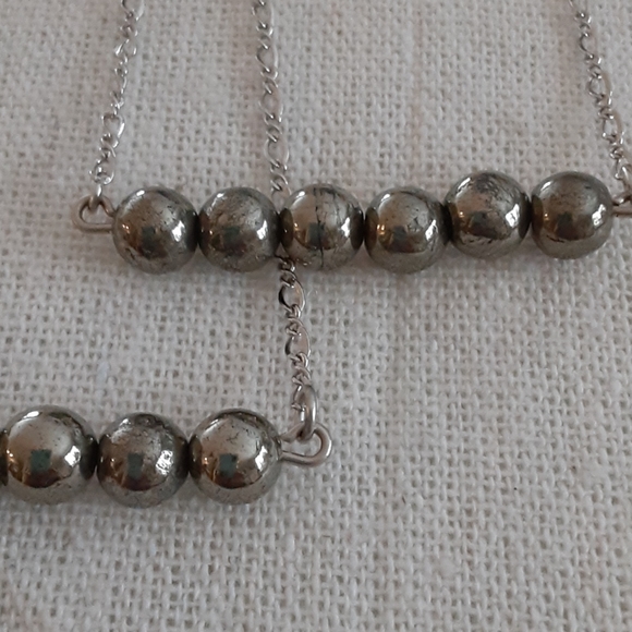 17" faux pearl necklaces - Picture 3 of 3